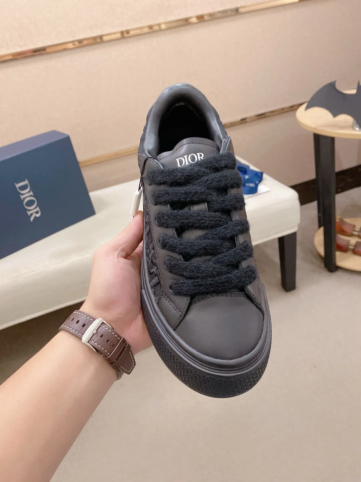 Factory price: 300 Men's shoes 💰[Dior·Dior] Top 🔍Couple style 💏🔍New casual sports style couple shoes, new four-season design, perfect workmanship, lace-up lazy style to create cabinet quality, upper: imported first-layer cowhide, sheepskin lining is soft and comfortable, ultra-light TPU wear-resistant outsole, simple, versatile fashion men's shoes, excellent color code number 35--44